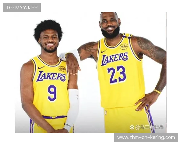 湖人球迷在洛杉矶举行万人游行庆祝晋级总决赛，湖人主场在洛杉矶哪里